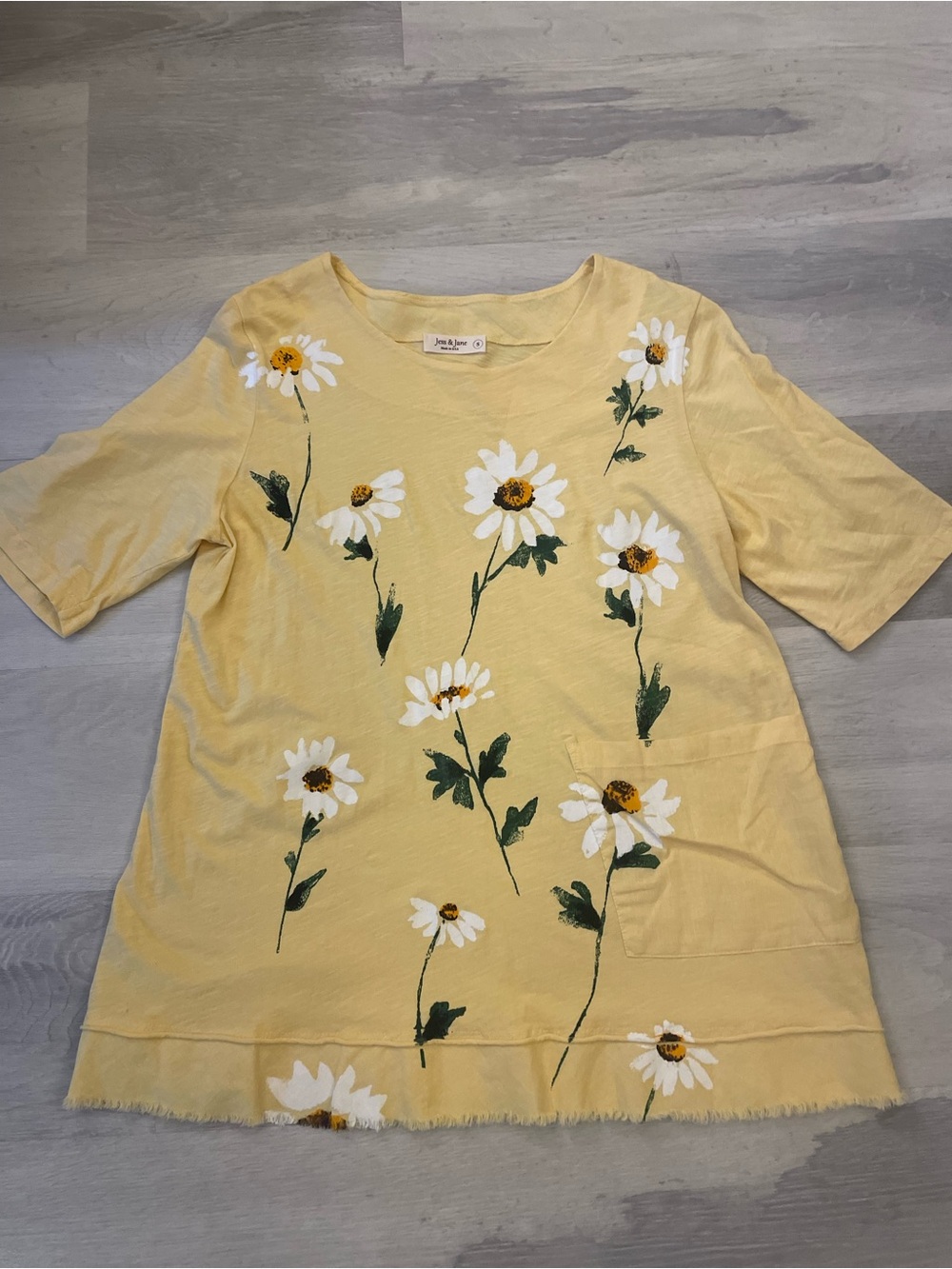 Jess & Jane Tunic Top Floral Artsy Yellow Daisy ~ S